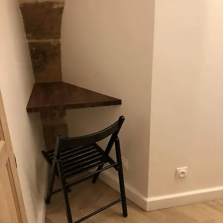 Apartman Lyonnais Center Of *